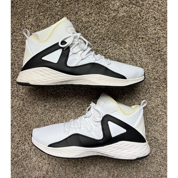 Nike Air Jordan Formula 23 White Black Size 15 Men's - Picture 1 of 11